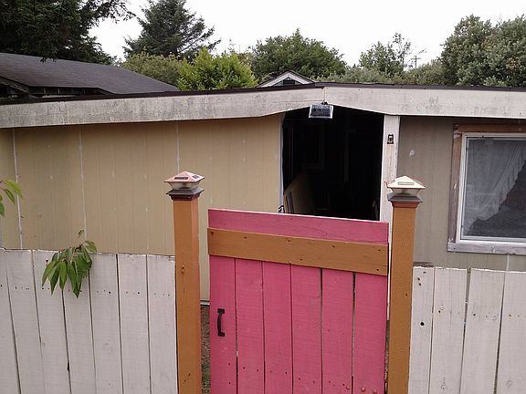 2nd image of 104 Galleon Loop NE