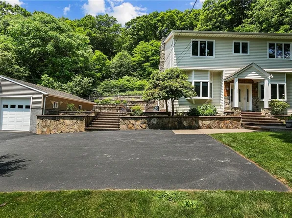 227 Barger Street, Putnam Valley, NY 10579
