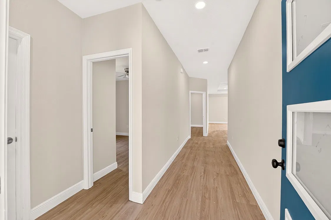 3 bed, 1704 sqft, $2,350 — Photo 4