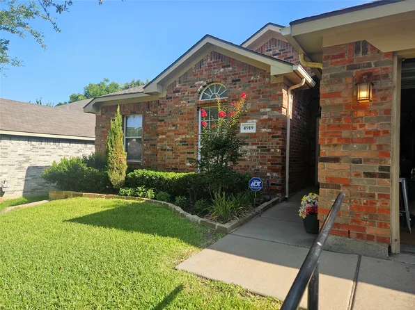 4919 Saddlehorn Dr, Arlington, TX 76017
