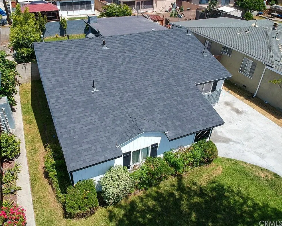3 bed, 1372 sqft, $4,500 — Photo 1