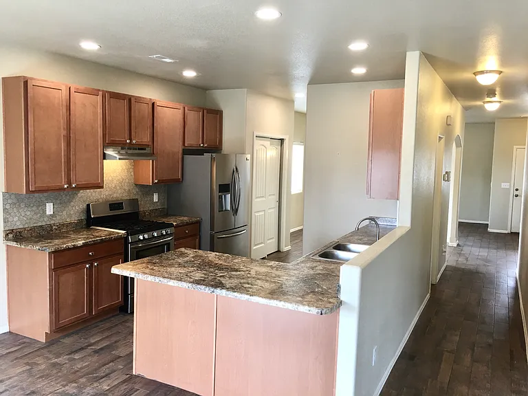 7905 Wagonwood Pl — Photo 9
