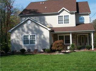 38 Poplar Rd, Piscataway, NJ 08854