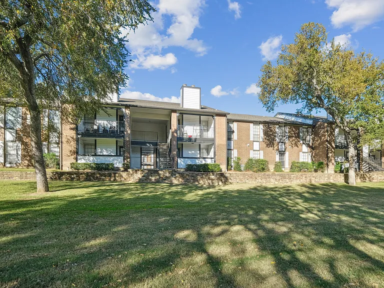 The Arbors of Euless Apartments — Photo 21