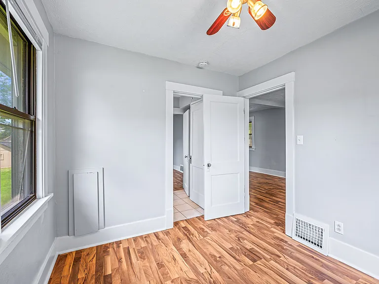 6148 Ruggles St — Photo 14