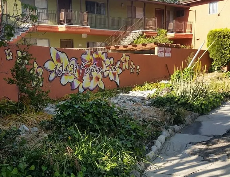 10431 Kailua Ln — Photo 1