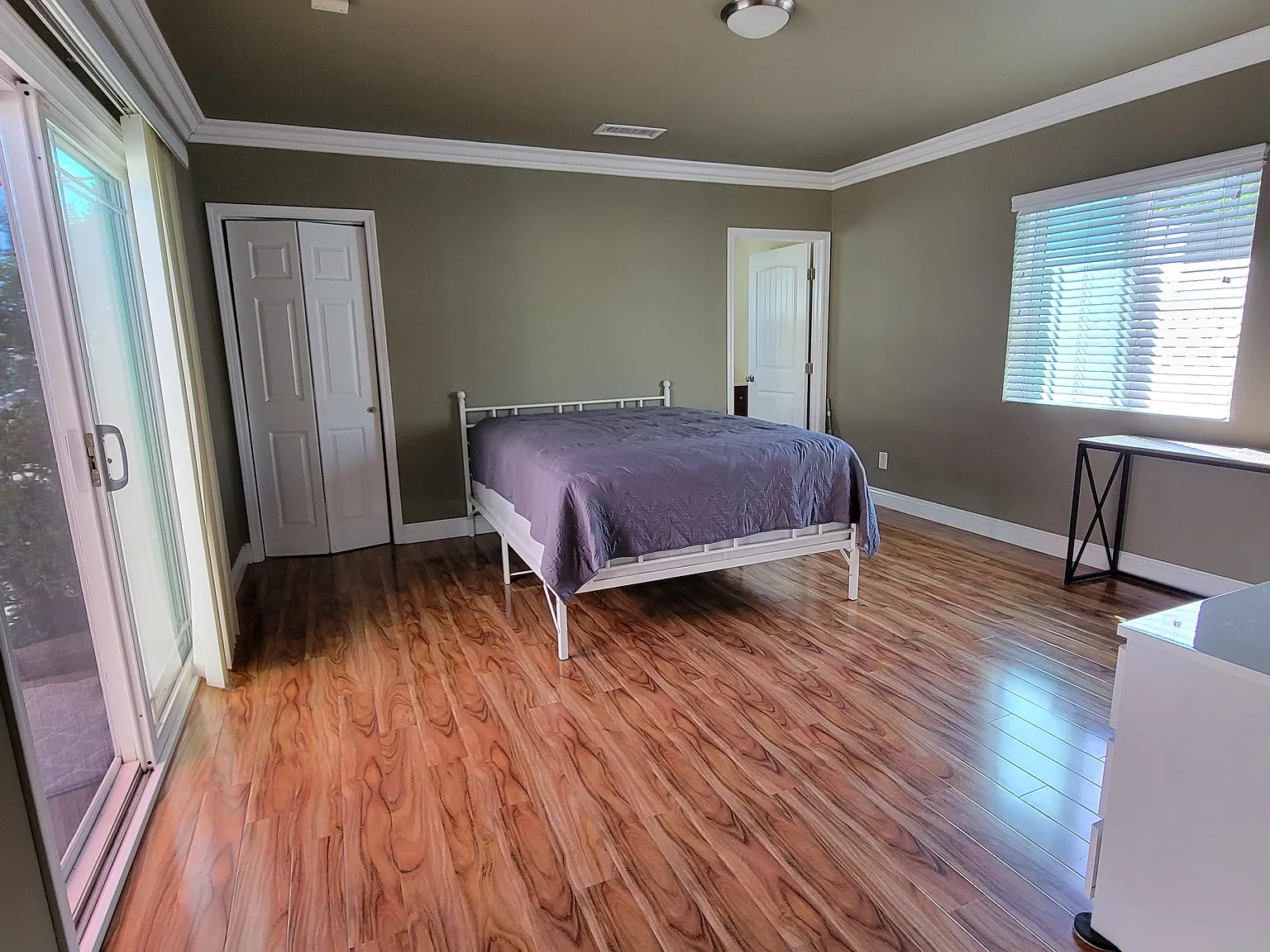 3 bed, 1511 sqft, $1,600 — Photo 2