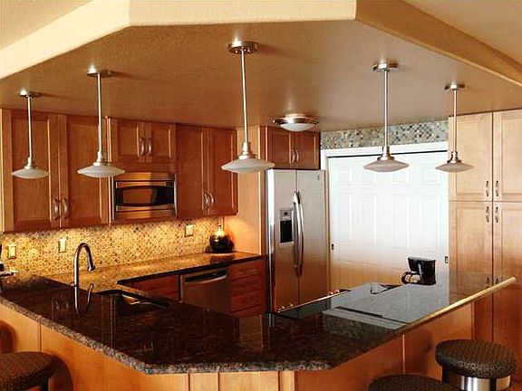 5th image of 900 Gulf Shore Dr Unit 1052