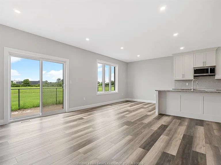 113 Eagle St — Photo 10