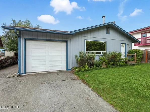 4628 Grumman St, Anchorage, AK 99507
