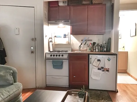 Rented by Jack B Shapiro | media 14