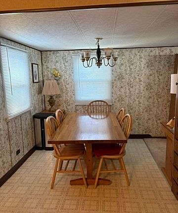 4th image of 5 Sycamore Dr