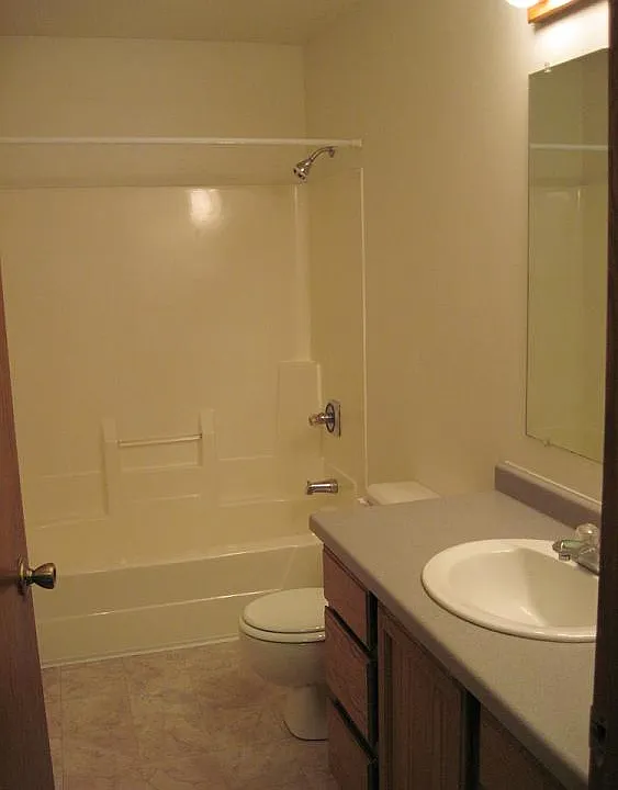 1127 Mark Ave #3