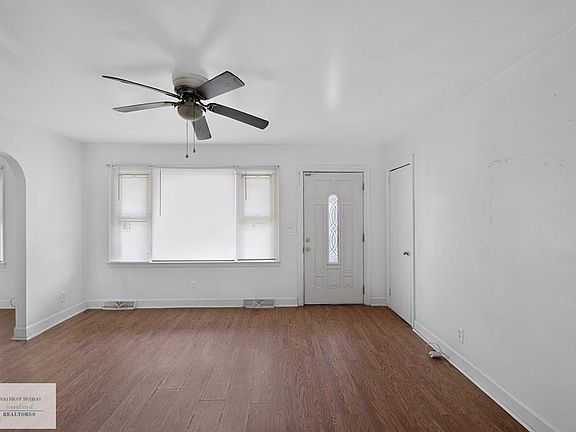 5th image of 1167 Crawford Rd