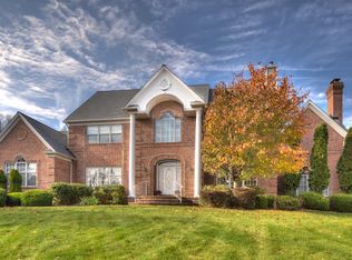 10 Oakmont Ln, Far Hills, NJ 07931