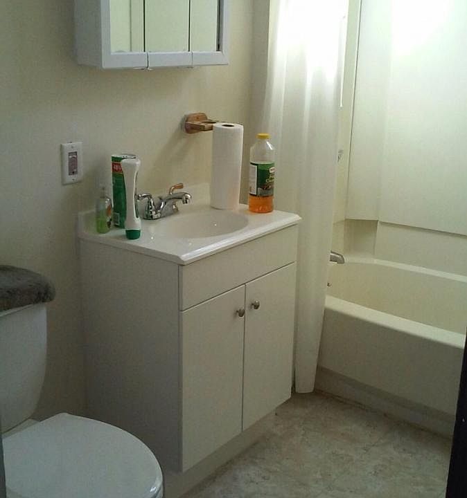 2nd image of 175 Summer St #2