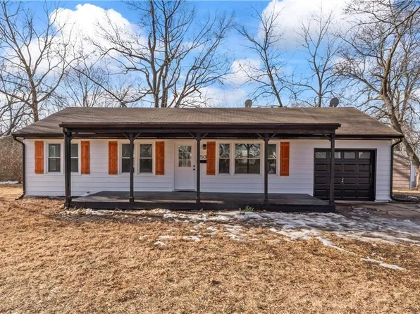 8501 W 69th Ter, Overland Park, KS 66204