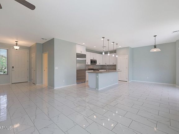 4th image of 18051 W PORT ROYALE Lane