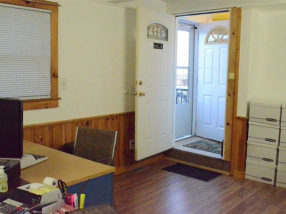 5th image of 968 Old Medford Ave