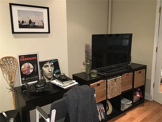 Rented by R New York | media 41