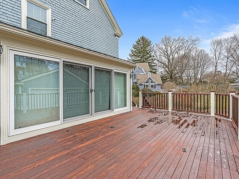 34 Glen Rd — Photo 37