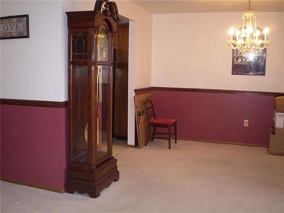 3rd image of 101 Woodstone Ln APT 17