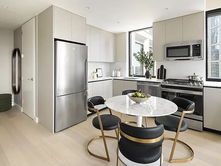 567 Fulton St #3X — Photo 1