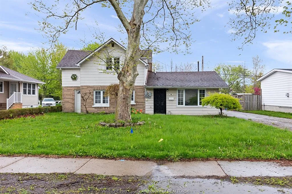 4 bed, 1.5 bath, $2,500 — Photo 1