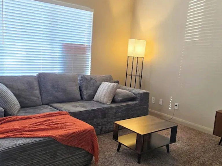 Moss Dr — Photo 15