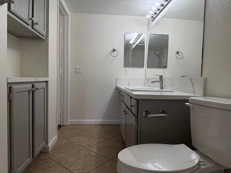 6650 W Warm Springs Rd #B — Photo 11