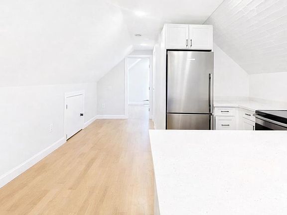 2nd image of 46-48 Ridgemont St #3