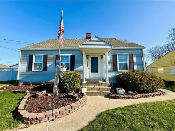 2085 Hale St, Dubuque, IA 52001