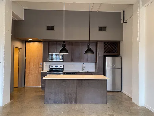 Floor plan 214