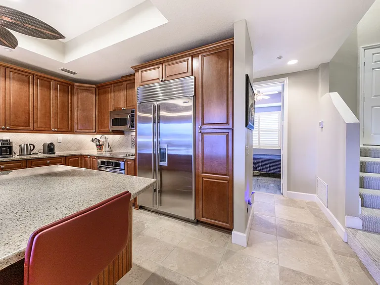 10300 Tarpon Landings Ter #4 — Photo 6