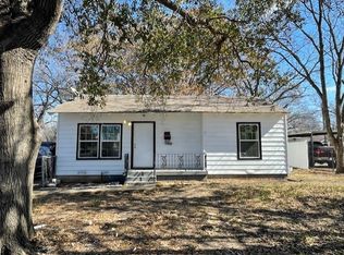 1542 Holcomb Rd, Dallas, TX 75217