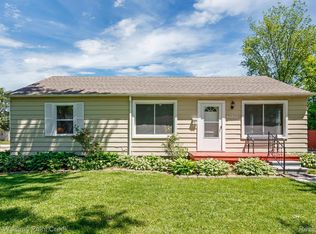 30020 Brentwood St, Southfield, MI 48076