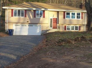 90 Ledge Rd, Plainville, CT 06062