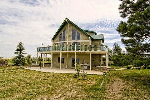Wrap around deck to enjoy views