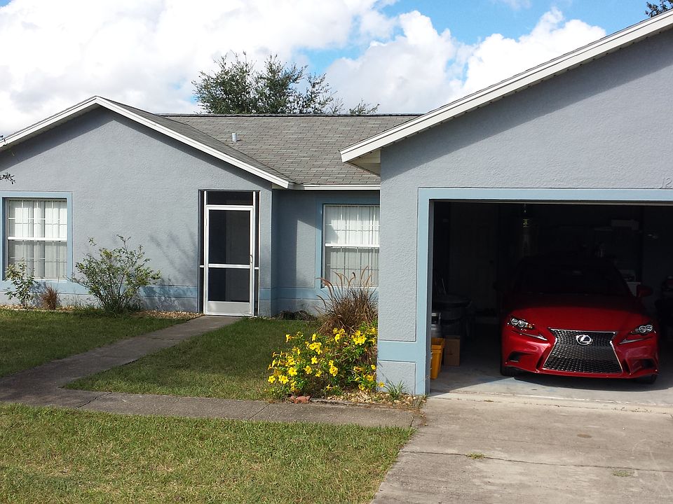 1st image of 12028 Woodglen Cir