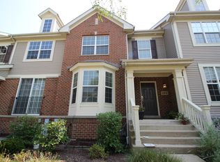365 Bradbury Ln #1, Bartlett, IL 60103