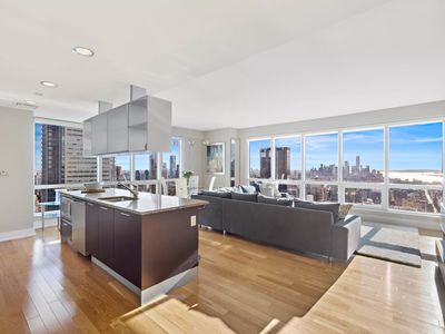 350 W 42nd St APT 53G, New York, NY, 10036