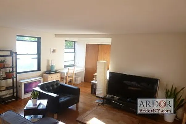 Rented by ArdorNY | media 9