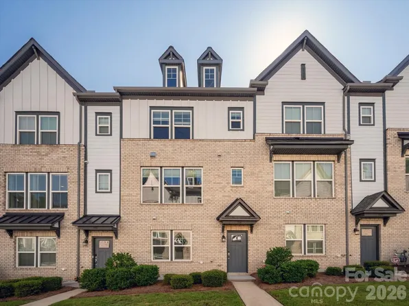 314 Hastings Run Dr, Charlotte, NC 28211