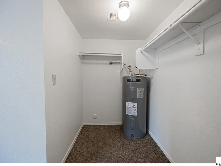16033 N 25th St #102 — Photo 14