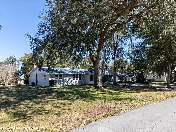 4th image of 112 Lakeside Rd