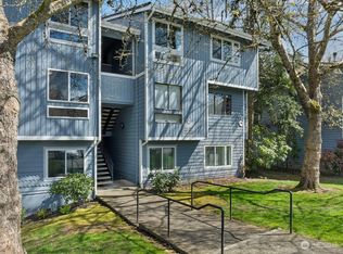 4118 212th St SW APT C205, Mountlake Terrace, WA