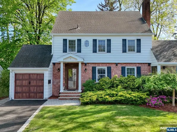 51 James St, Westwood, NJ 07675