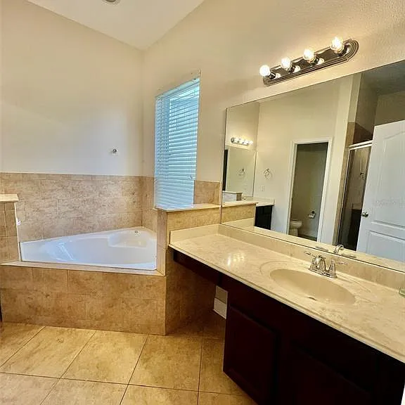 7926 Stoney Hill Dr — Photo 14