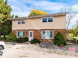 926 East Ave, Kendallville, IN