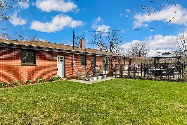 803 Rose Ave — Photo 12